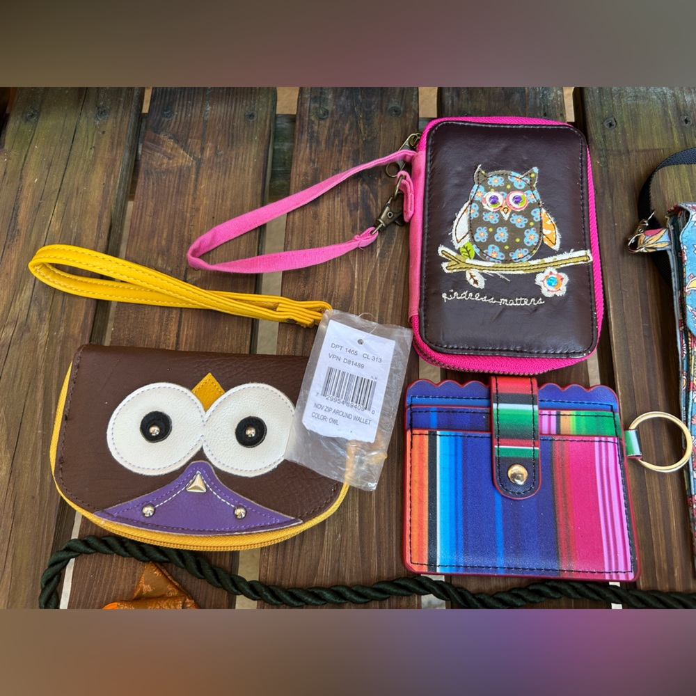 6 Colorful Assorted Bags and Pouches/ Lot - Picture 5 of 14